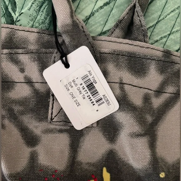 Alo Gray Tie-Dye Tote Bag with Colorful Print LOVE IS LOVE - Picture 5 of 6